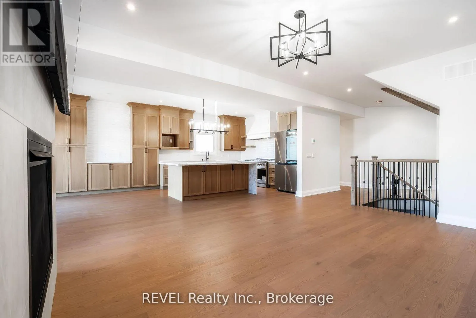 1186 UPPERS LANE