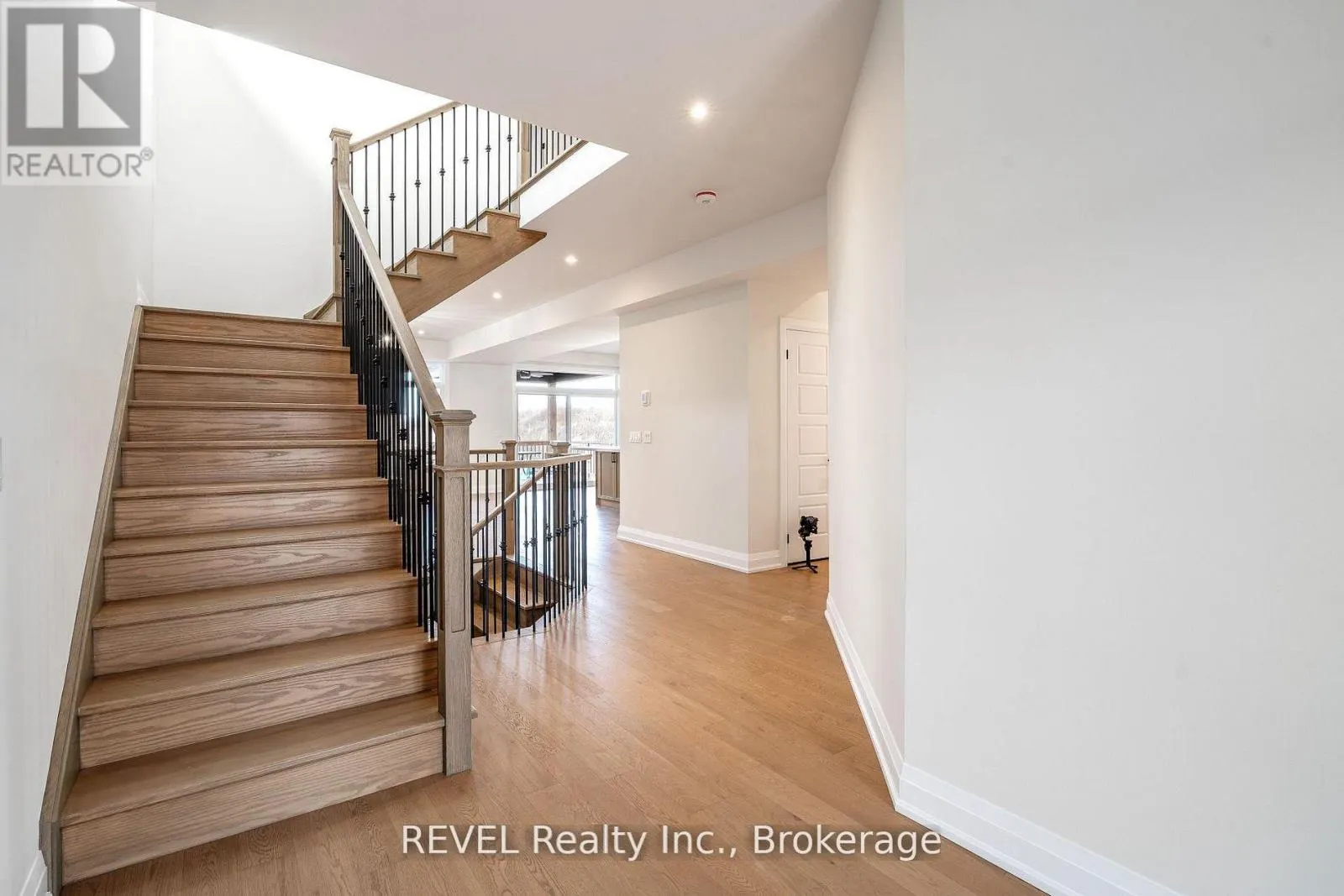 1186 UPPERS LANE