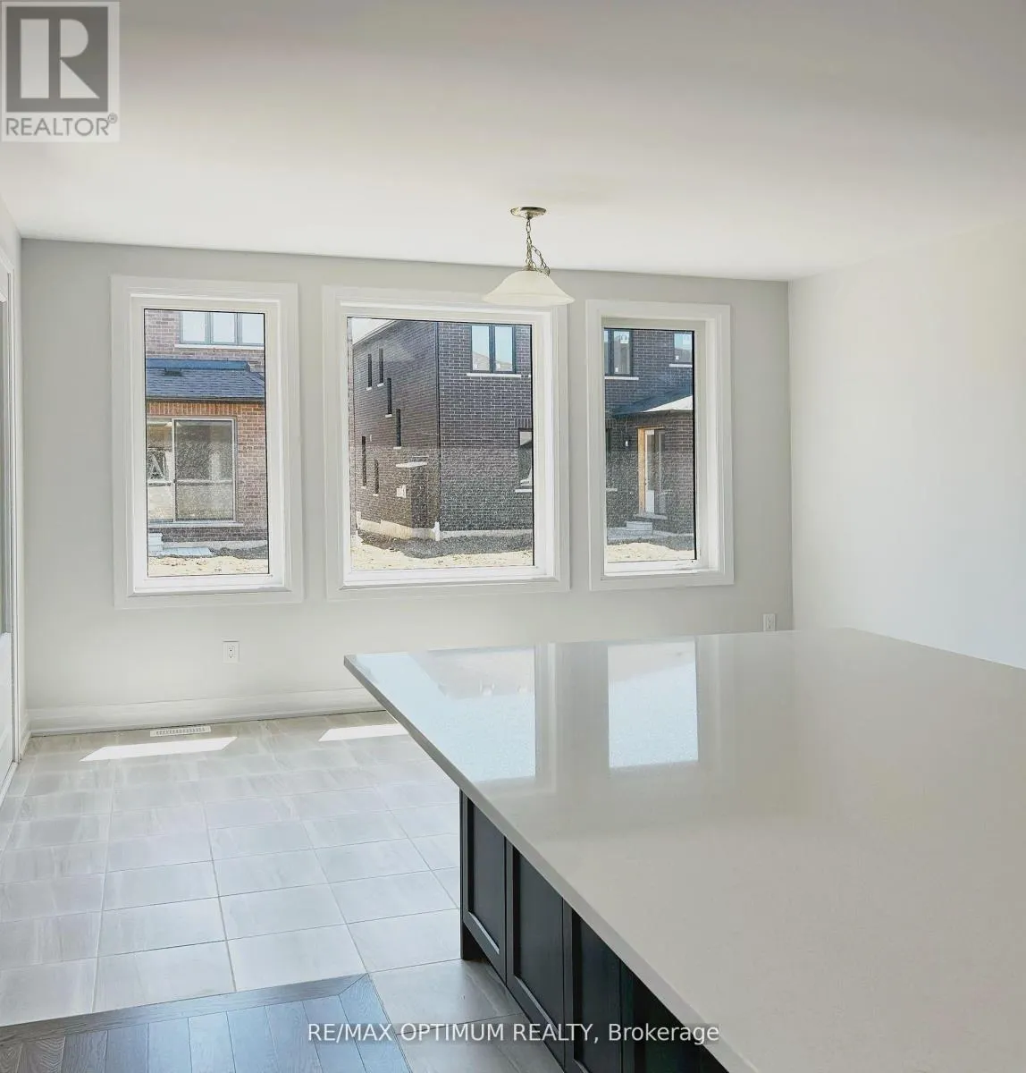 1454 UPPER THAMES DRIVE