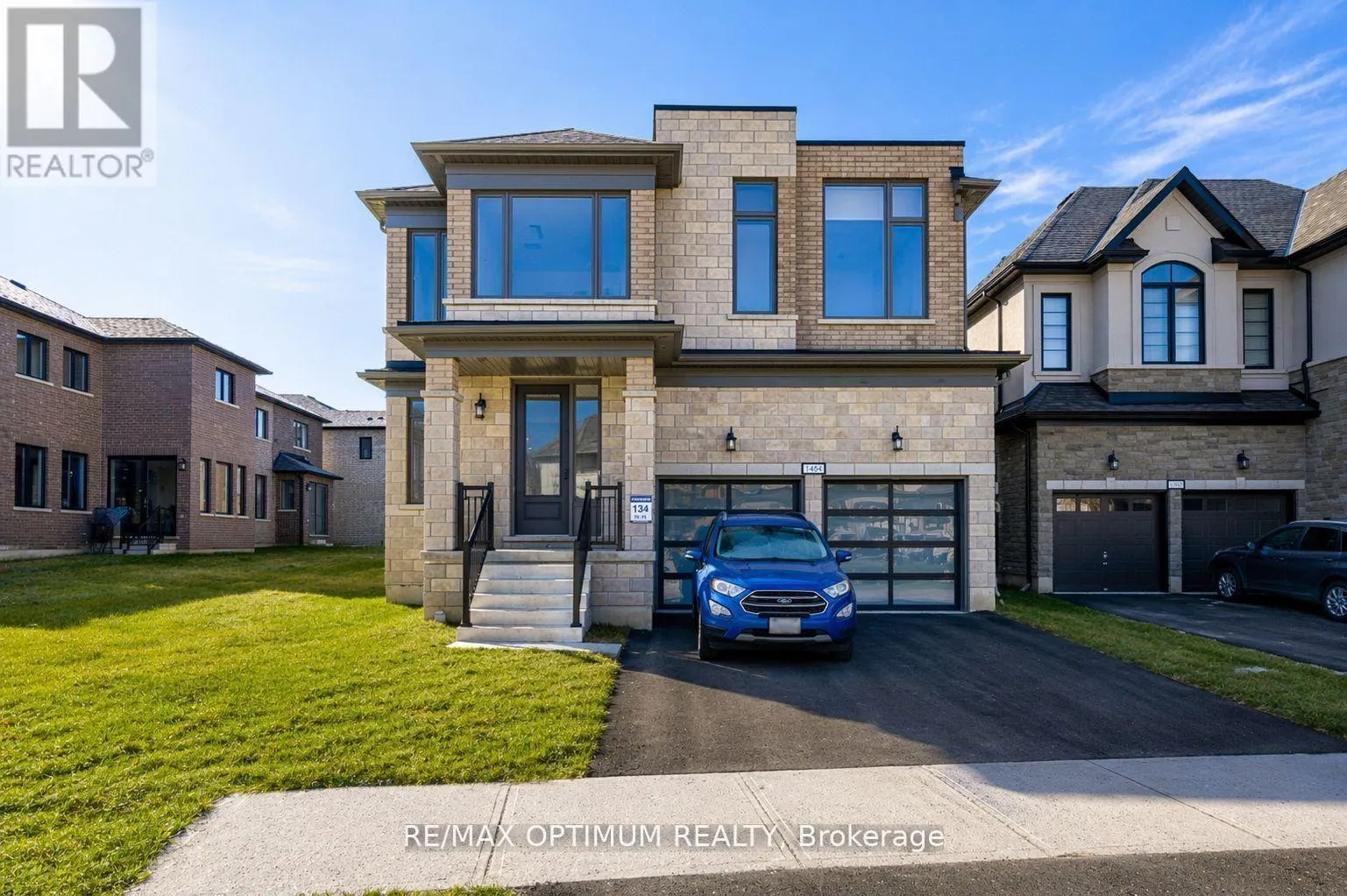 1454 UPPER THAMES DRIVE