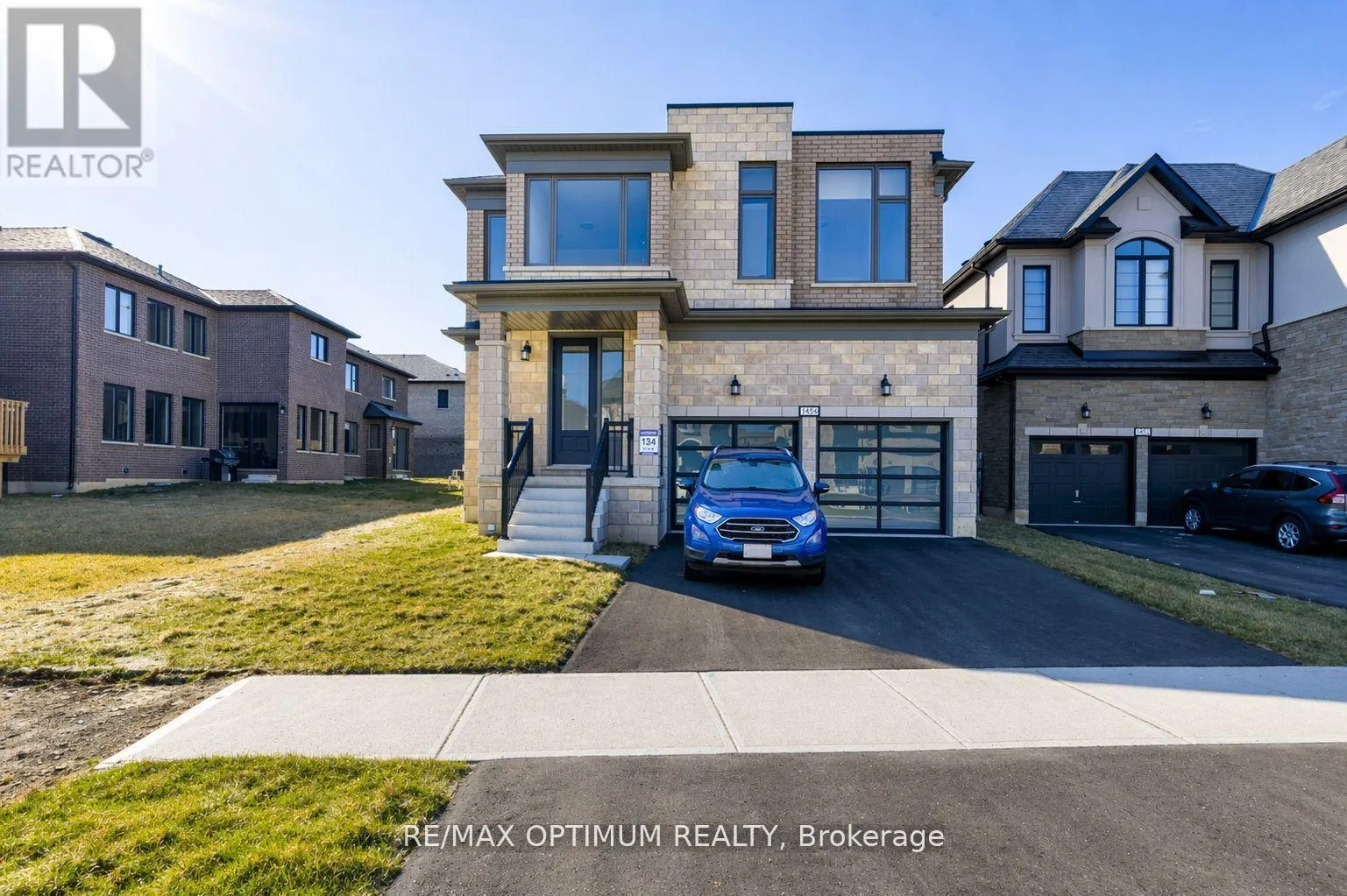1454 UPPER THAMES DRIVE