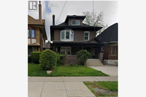 5 MAPLEWOOD AVENUE
