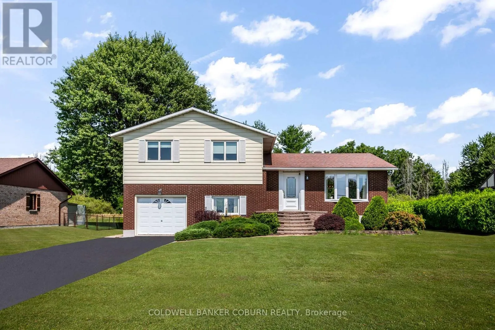 12169 LAKESHORE DRIVE