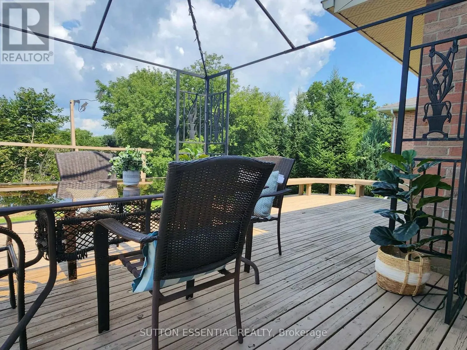116 MARGARET PLACE