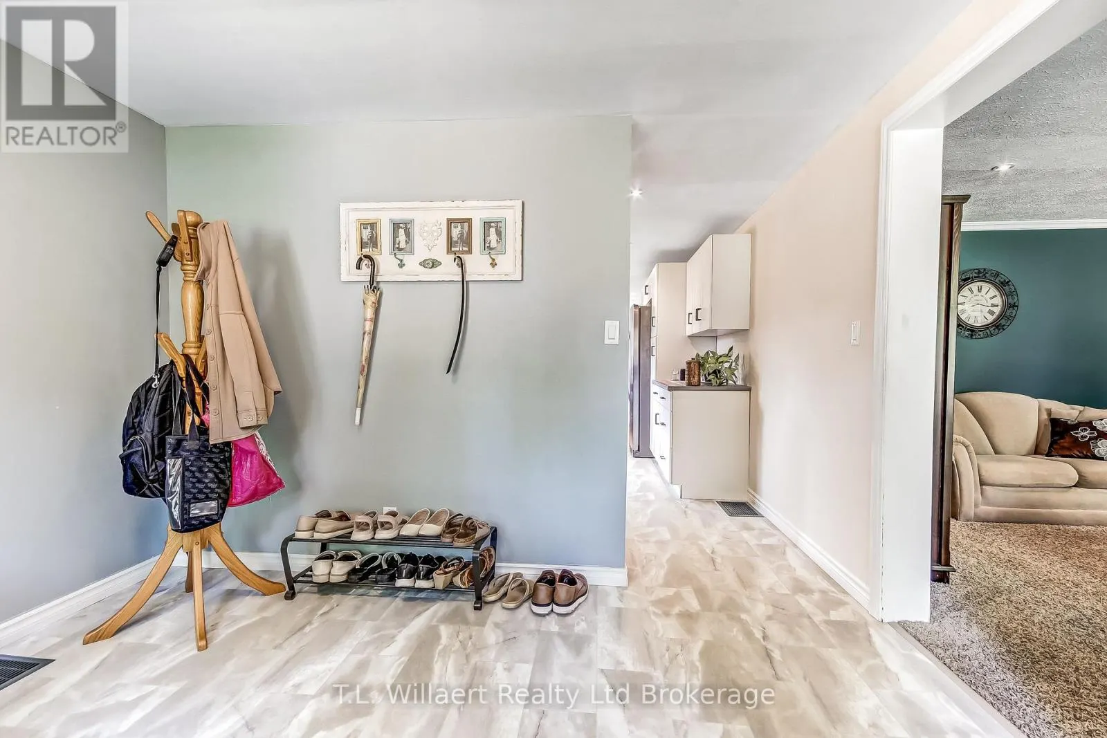 B - 32 ALBERT STREET #B