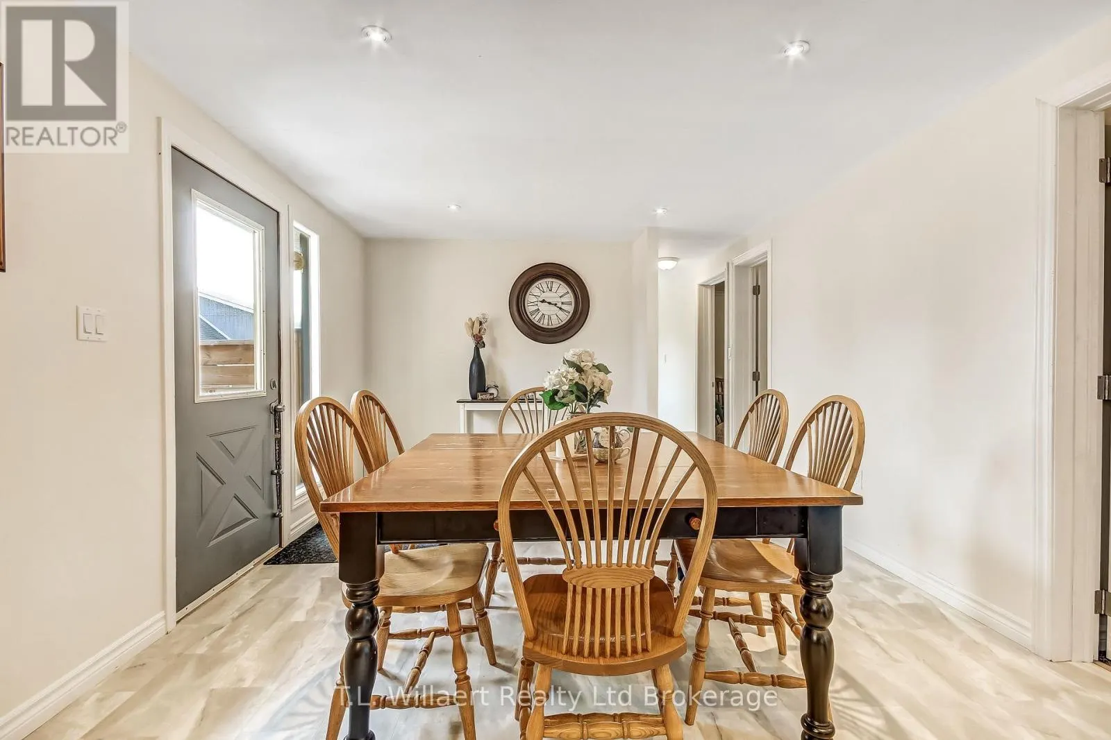 B - 32 ALBERT STREET #B