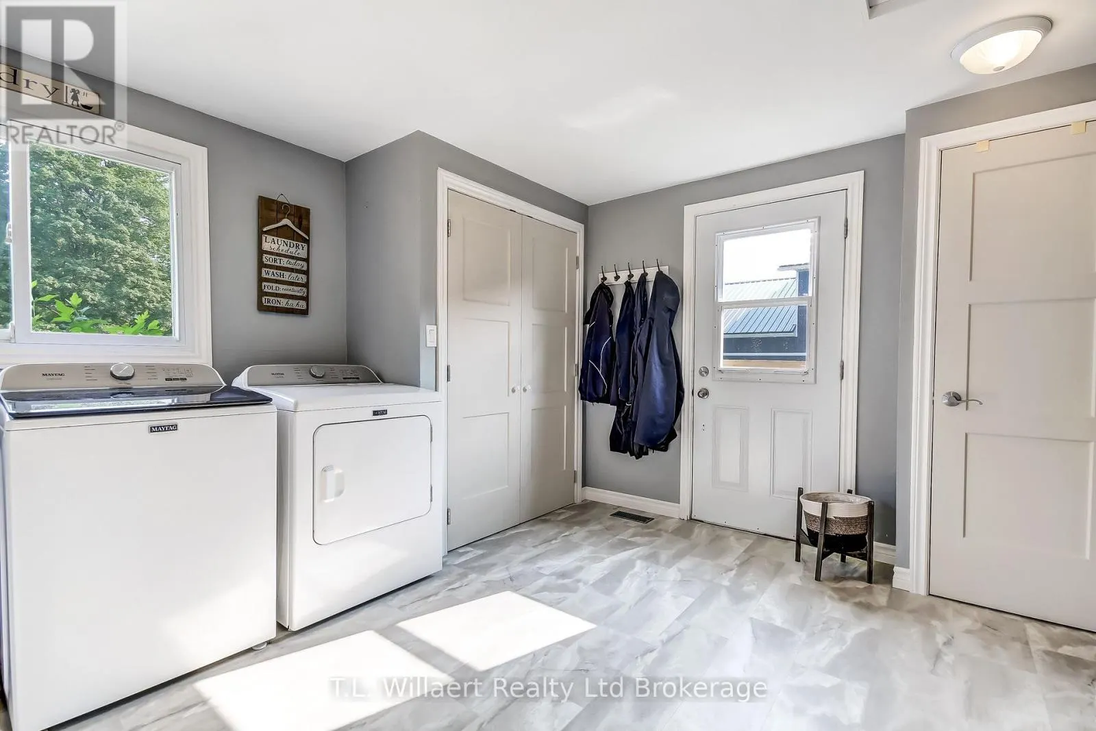 B - 32 ALBERT STREET #B