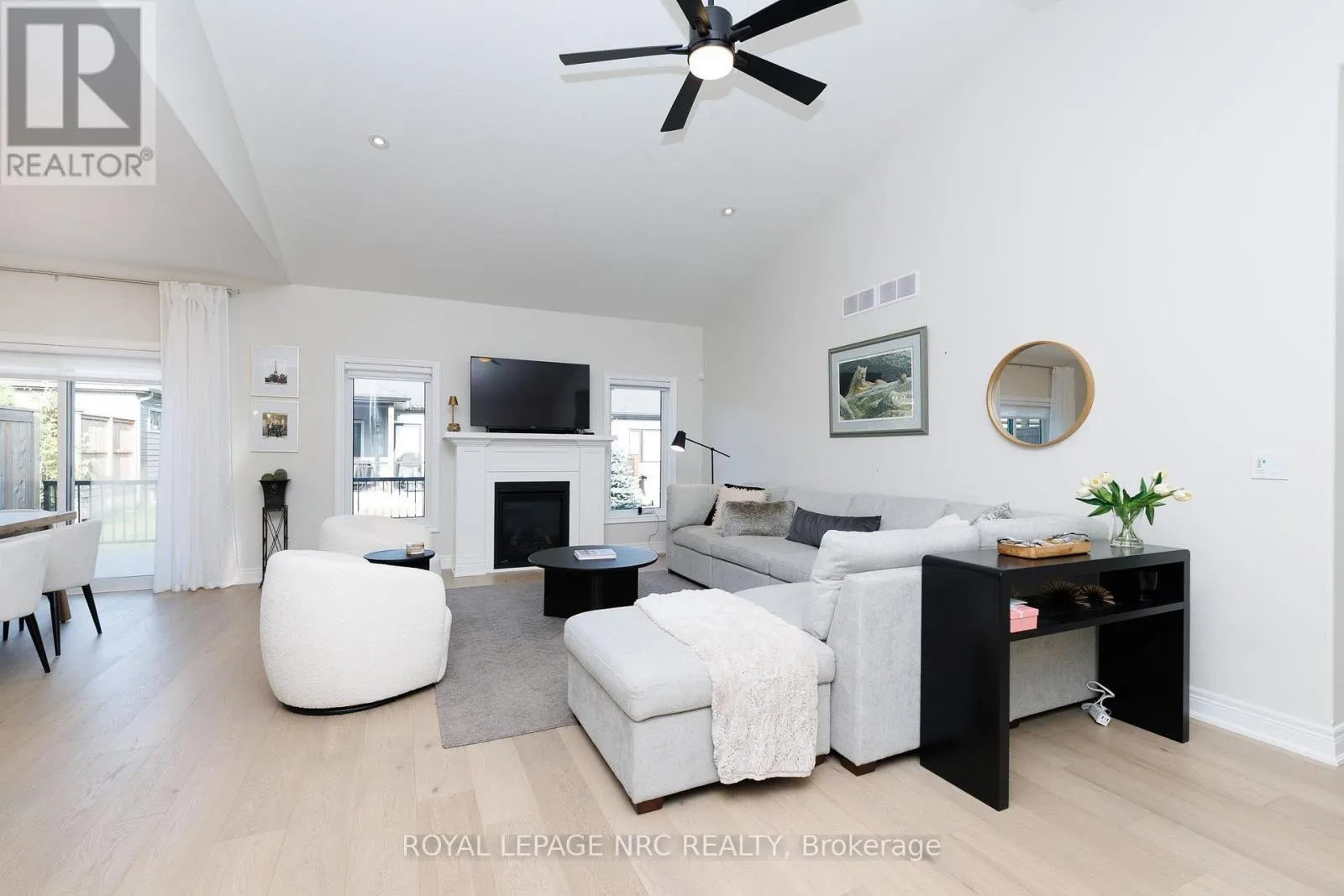 6 - 154 PORT ROBINSON ROAD #6