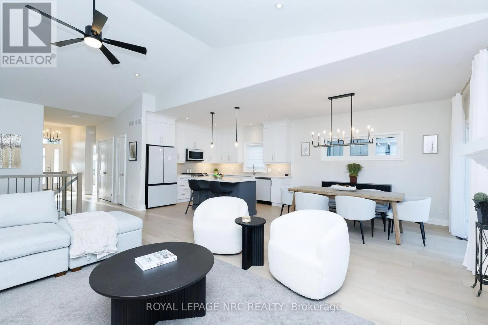 6 - 154 PORT ROBINSON ROAD #6