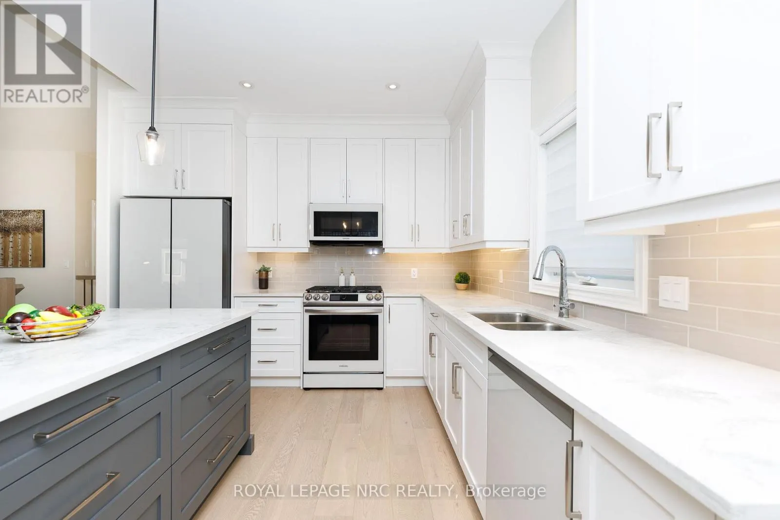 6 - 154 PORT ROBINSON ROAD #6