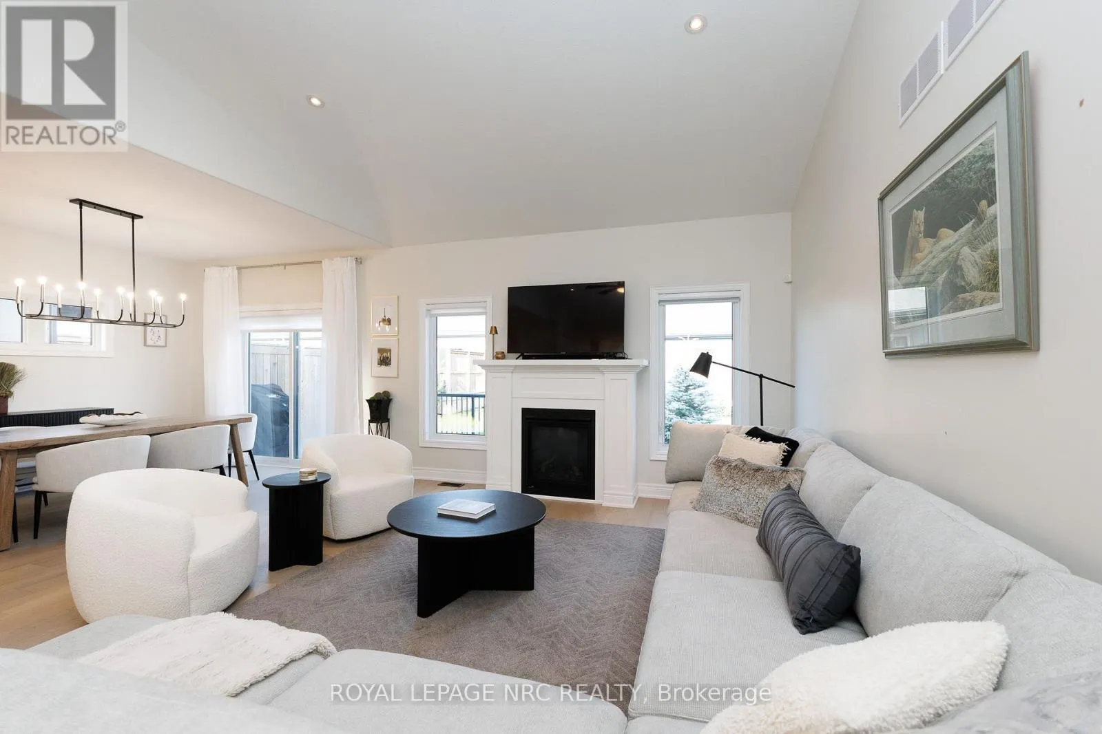 6 - 154 PORT ROBINSON ROAD #6