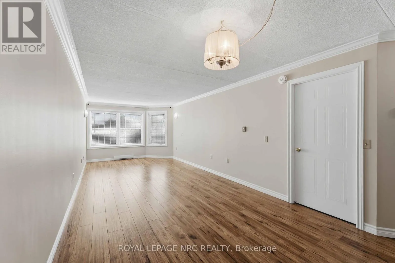 220 - 3420 FREDERICK AVENUE #220