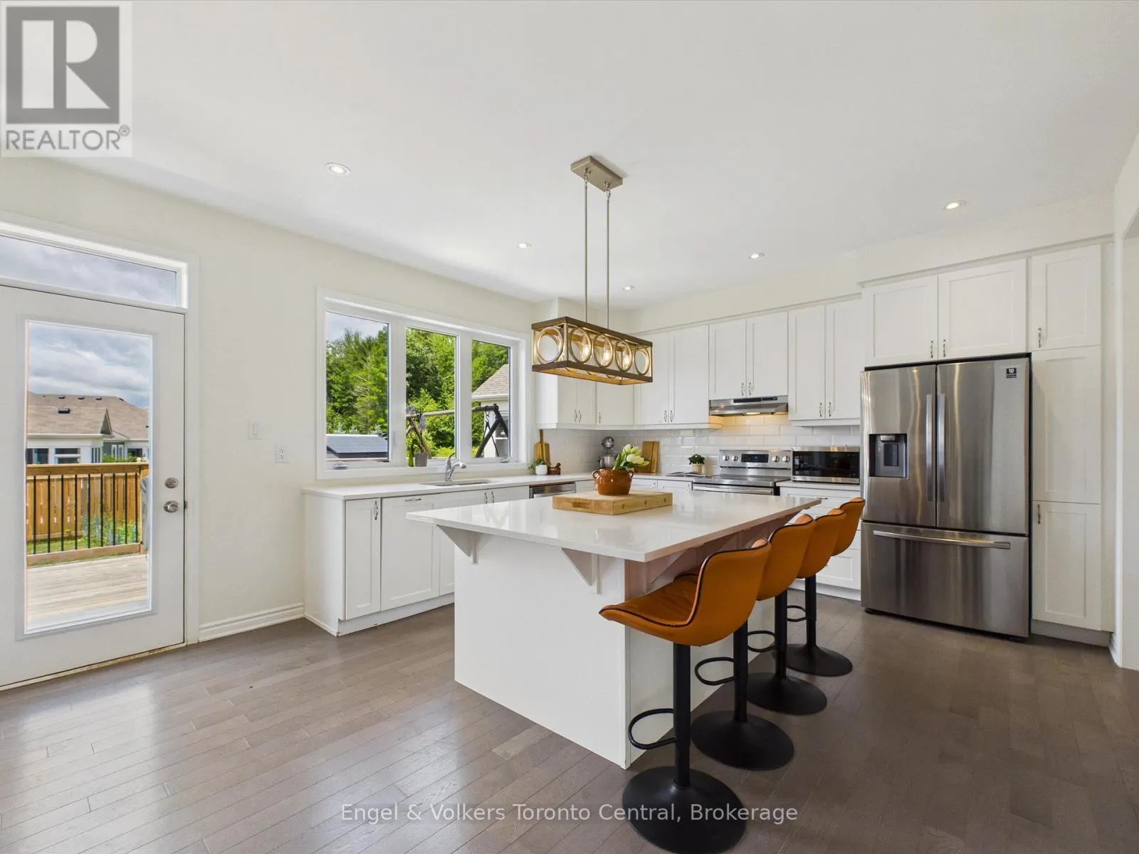 3 BROWNING BOULEVARD