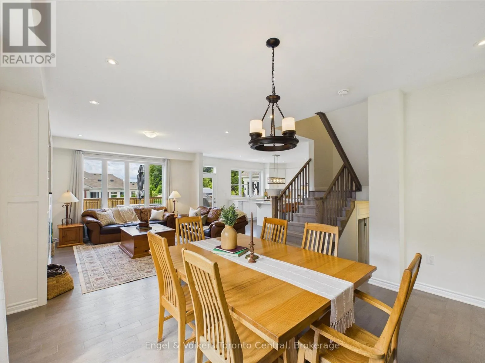 3 BROWNING BOULEVARD