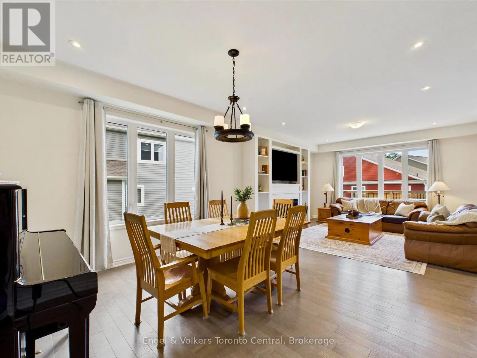 3 BROWNING BOULEVARD