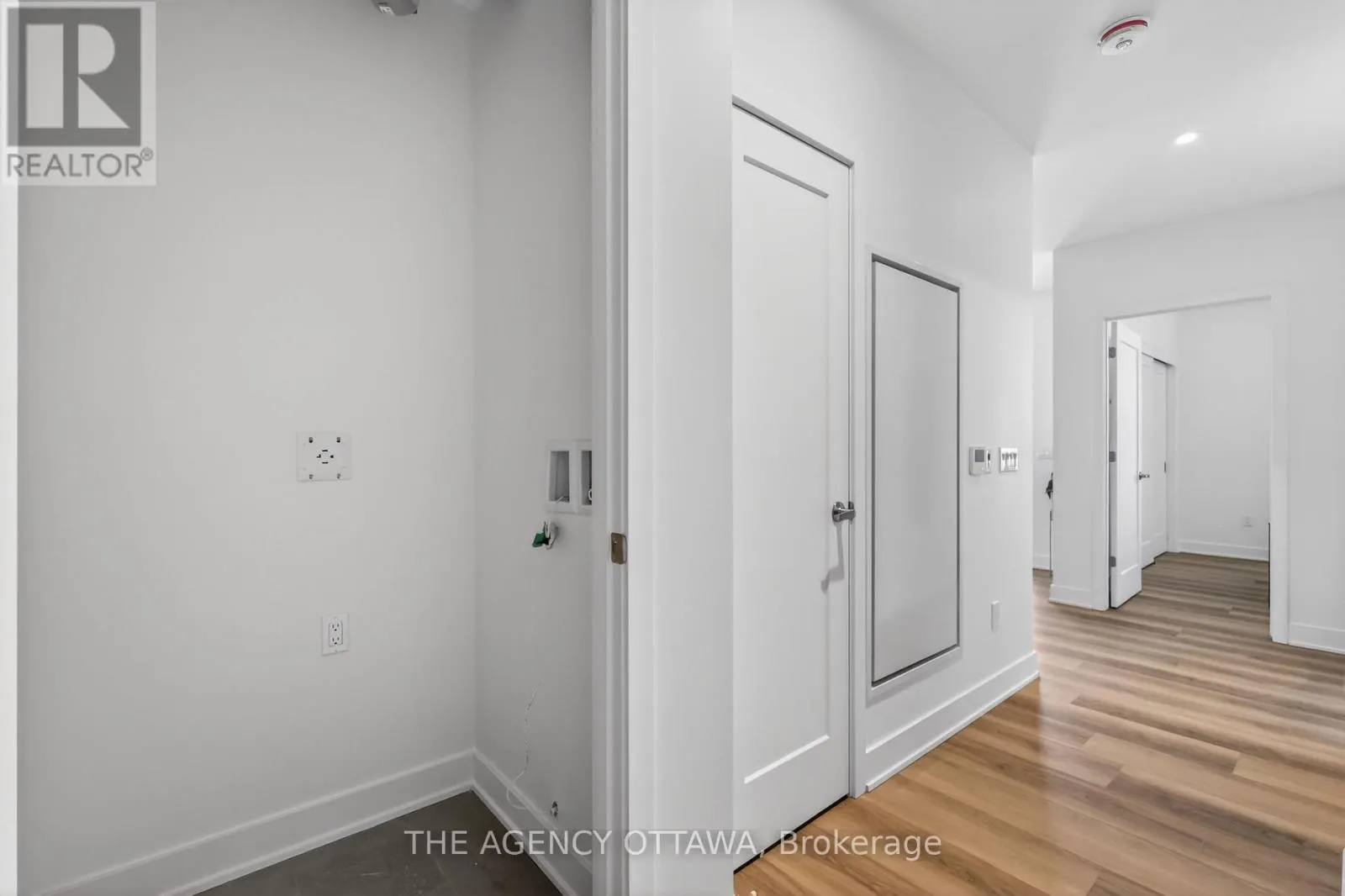 209 - 3085 RIVERSIDE DRIVE