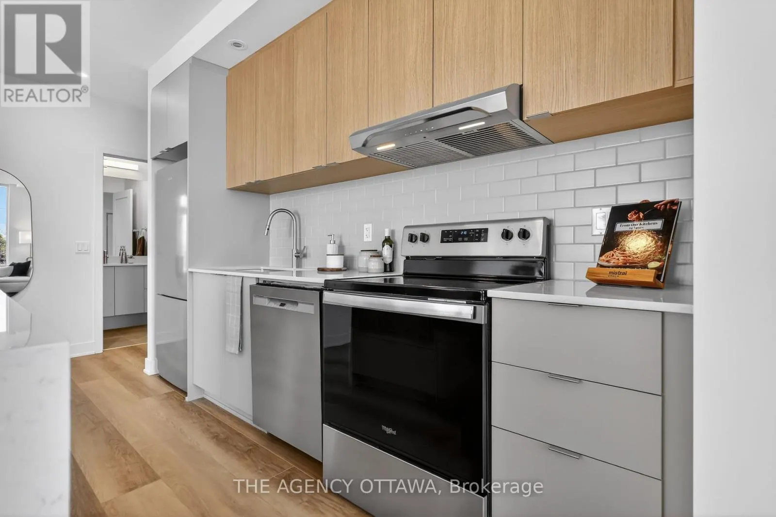 209 - 3085 RIVERSIDE DRIVE
