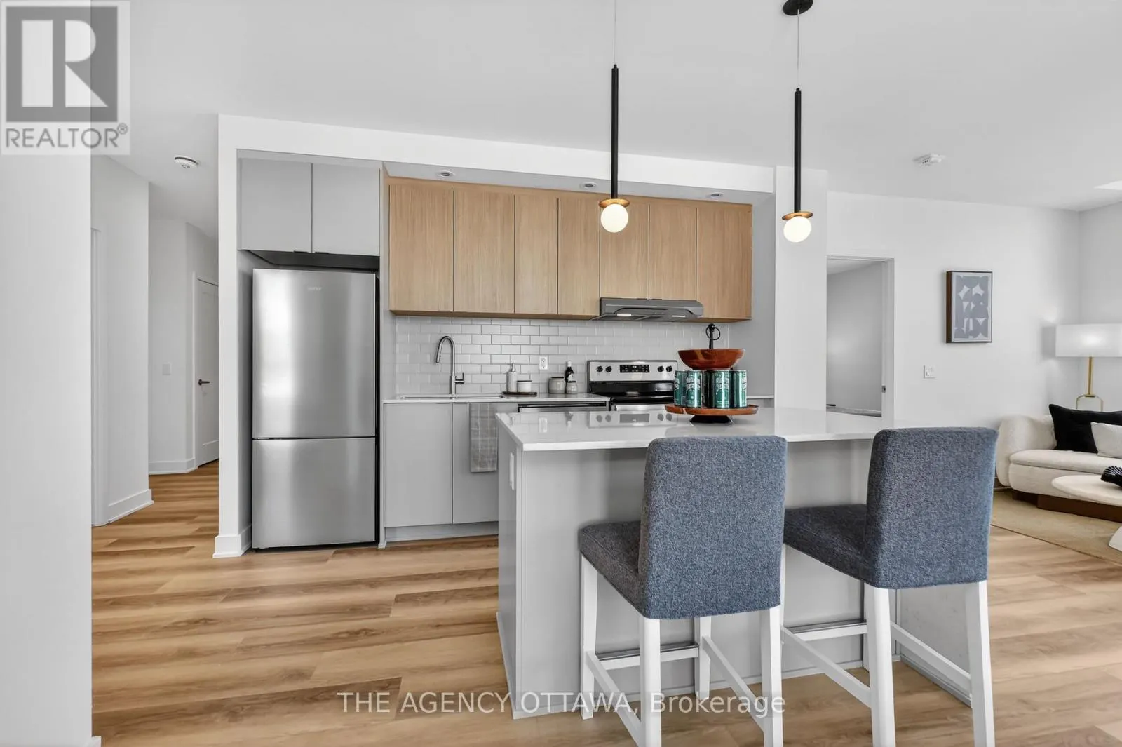 209 - 3085 RIVERSIDE DRIVE