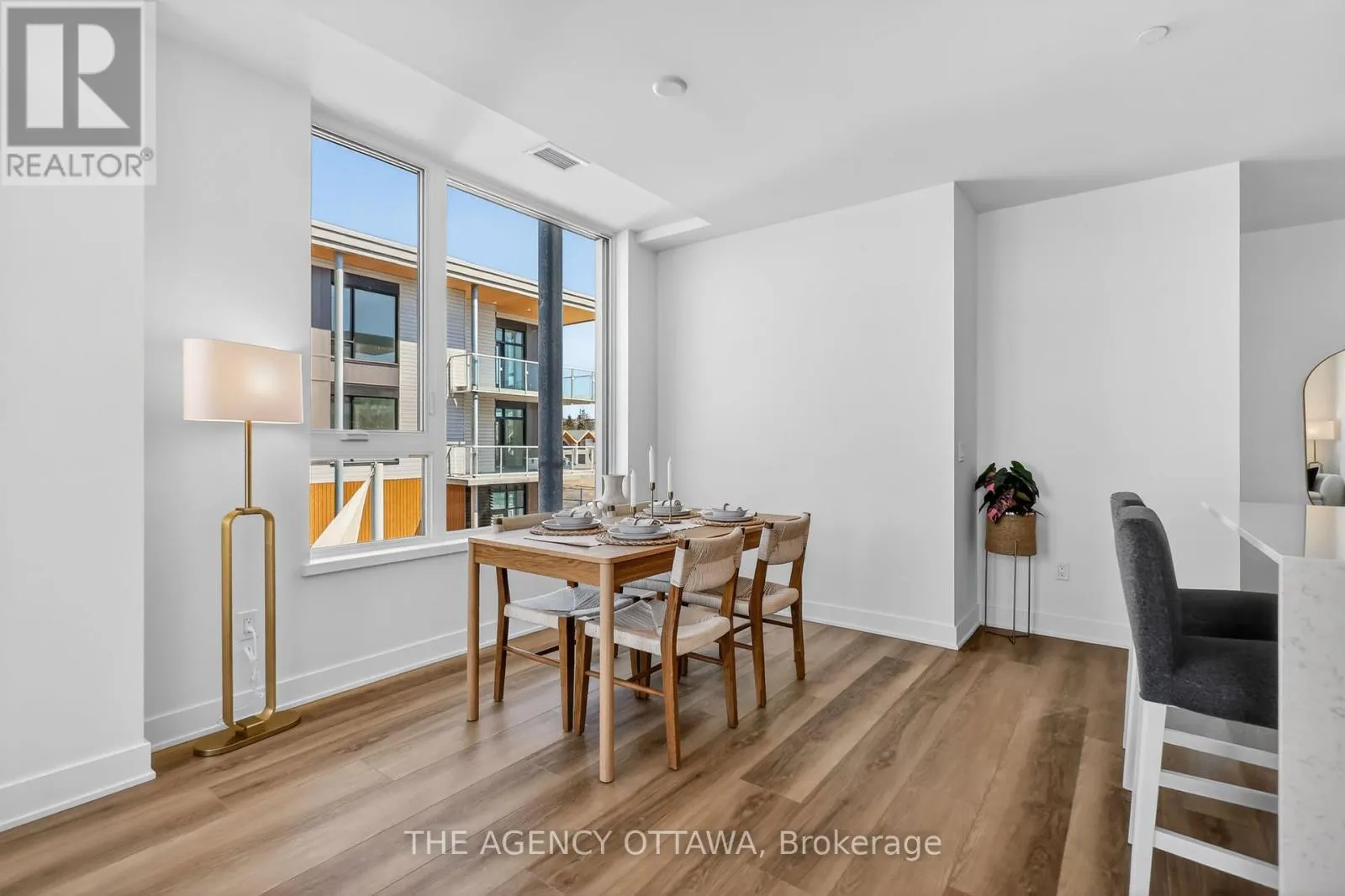 209 - 3085 RIVERSIDE DRIVE