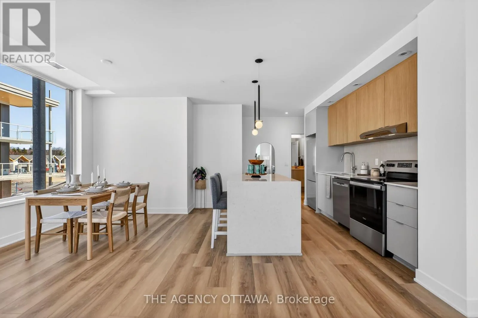 209 - 3085 RIVERSIDE DRIVE
