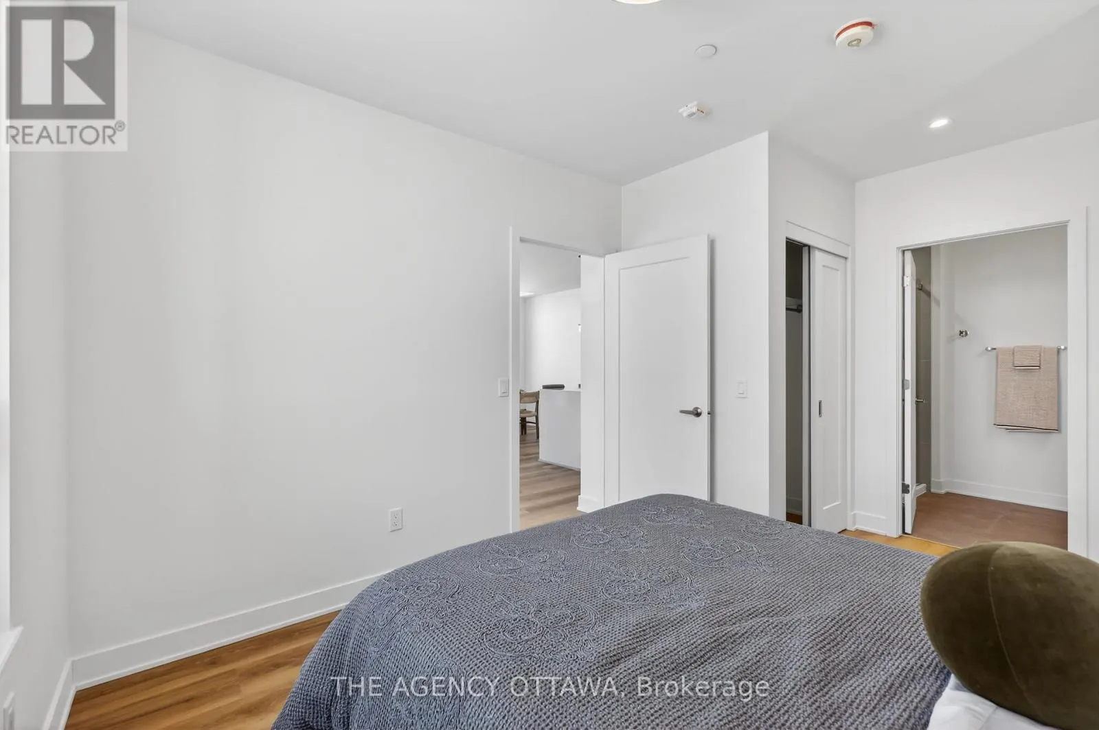 209 - 3085 RIVERSIDE DRIVE
