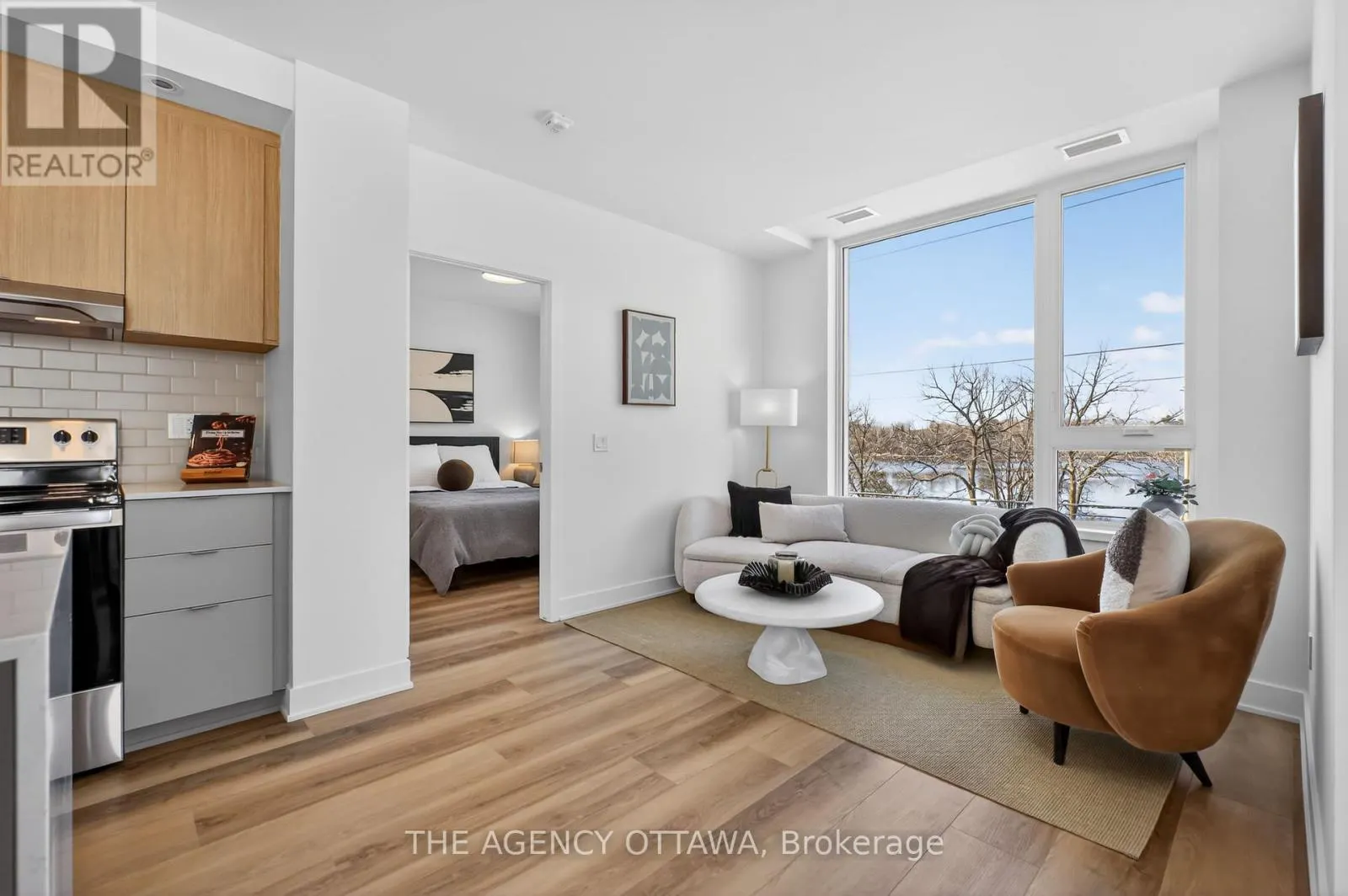 209 - 3085 RIVERSIDE DRIVE