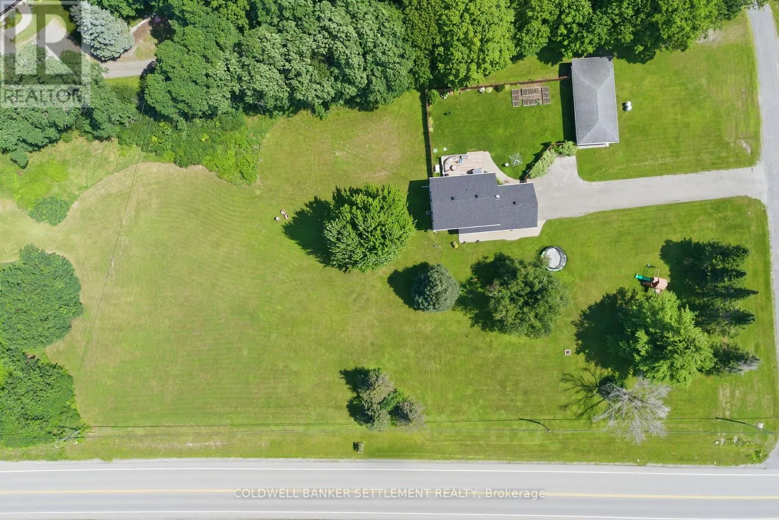 41 RIDEAU FERRY ROAD