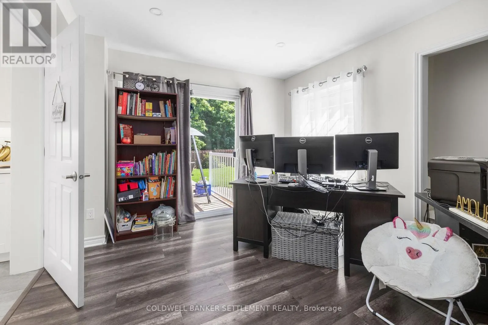 41 RIDEAU FERRY ROAD