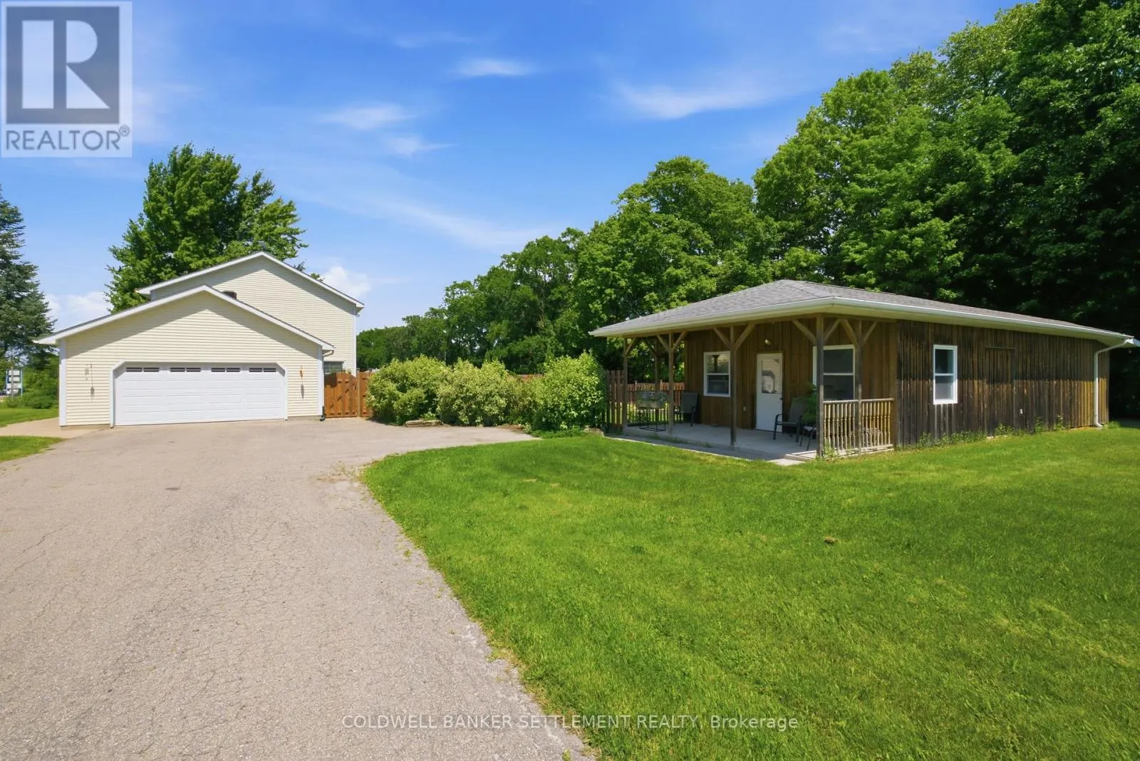 41 RIDEAU FERRY ROAD