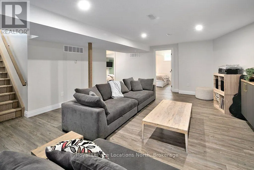217 ST VINCENT CRESCENT