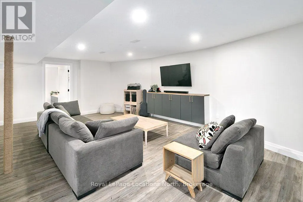 217 ST VINCENT CRESCENT
