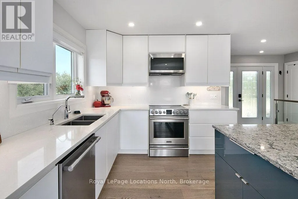 217 ST VINCENT CRESCENT