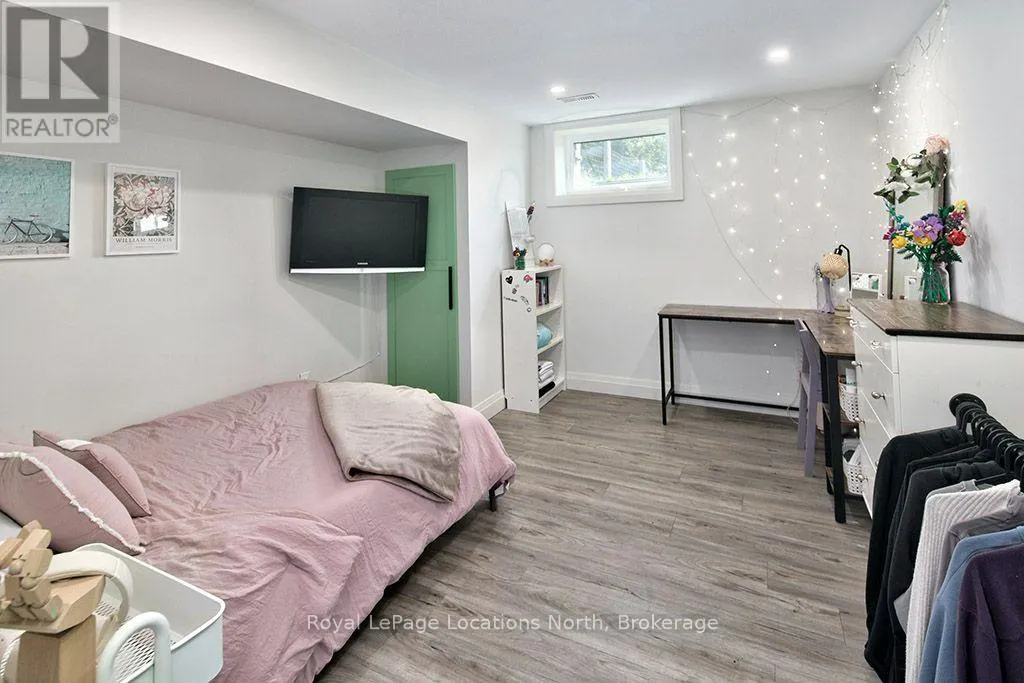 217 ST VINCENT CRESCENT