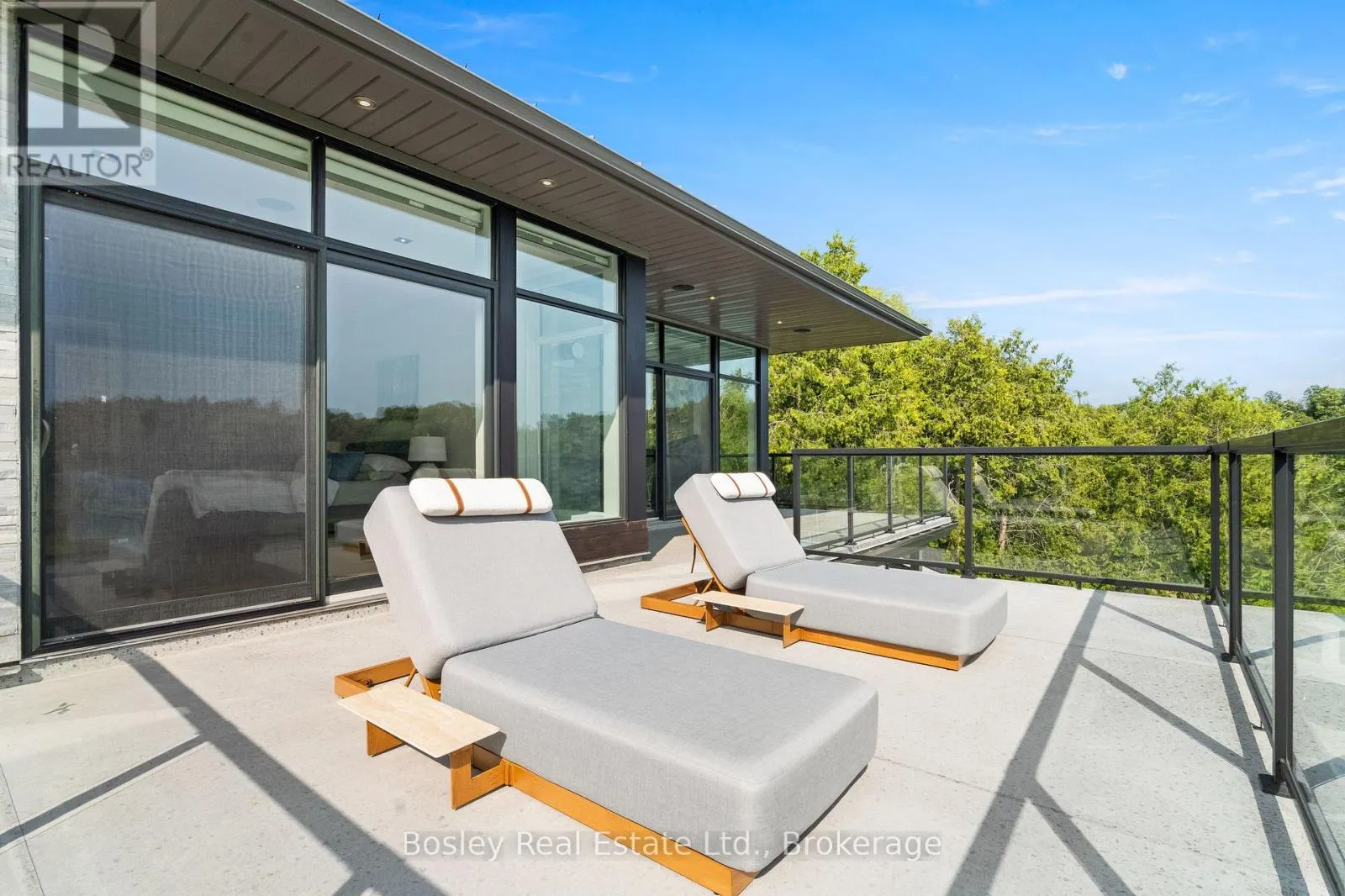 29 TALLWOOD DRIVE