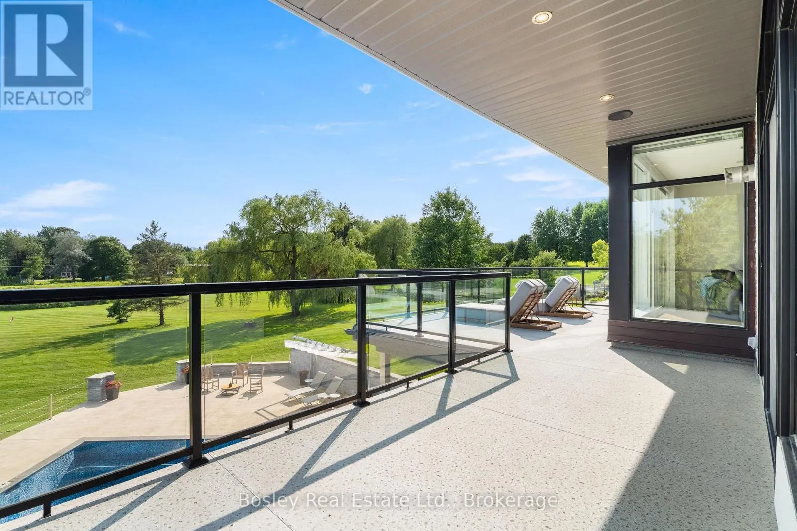 29 TALLWOOD DRIVE