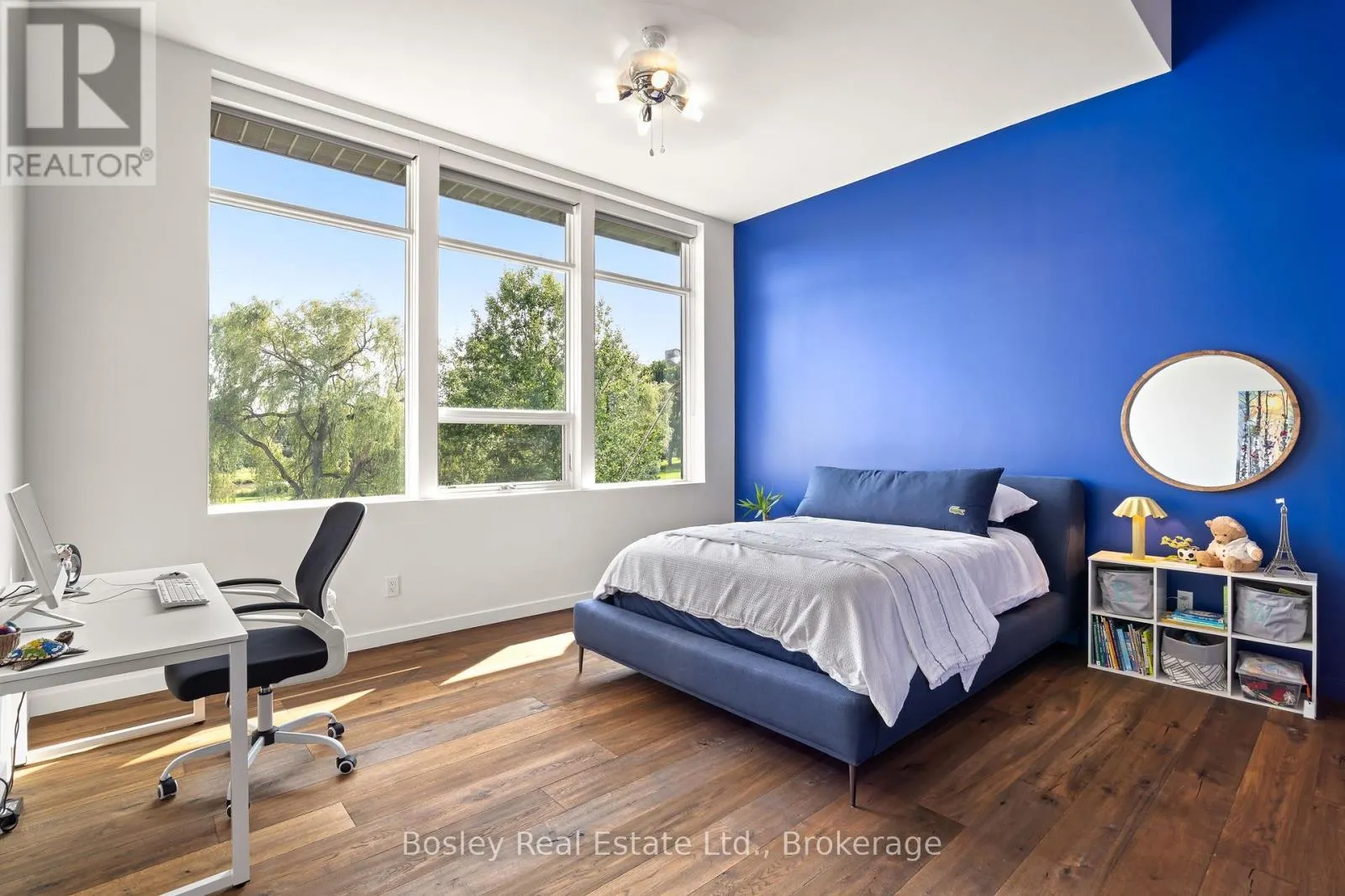 29 TALLWOOD DRIVE