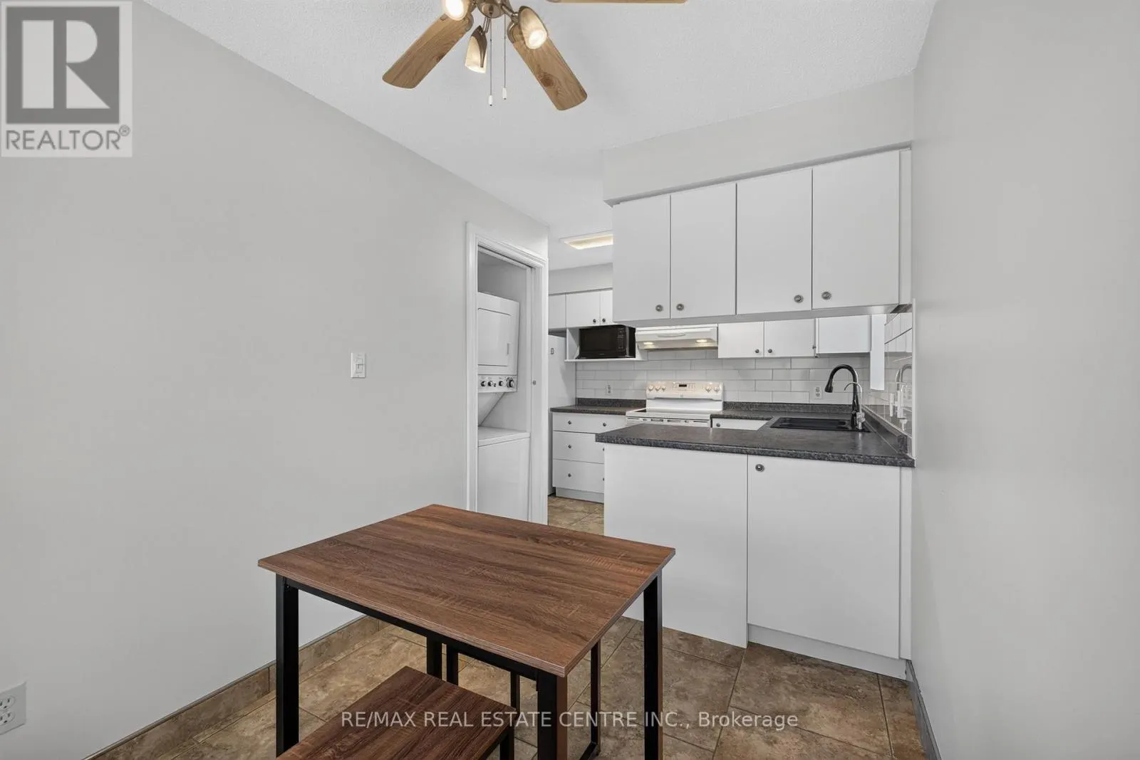 602 - 281 BRISTOL STREET