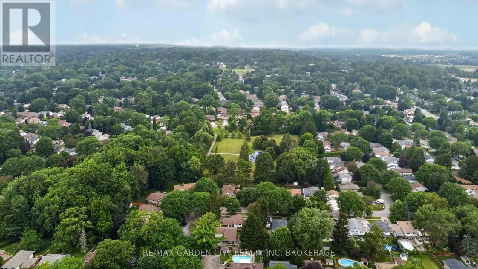 3 FALLINGBROOK DRIVE