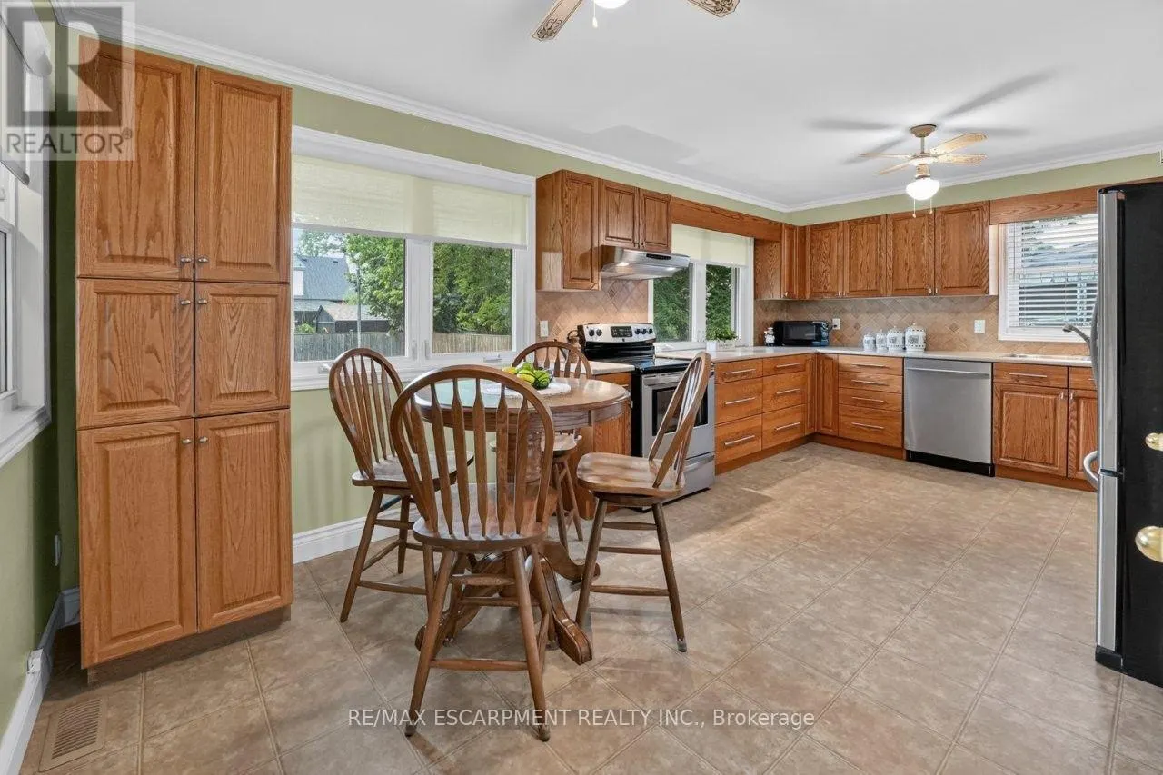 23 LAKEVIEW AVENUE