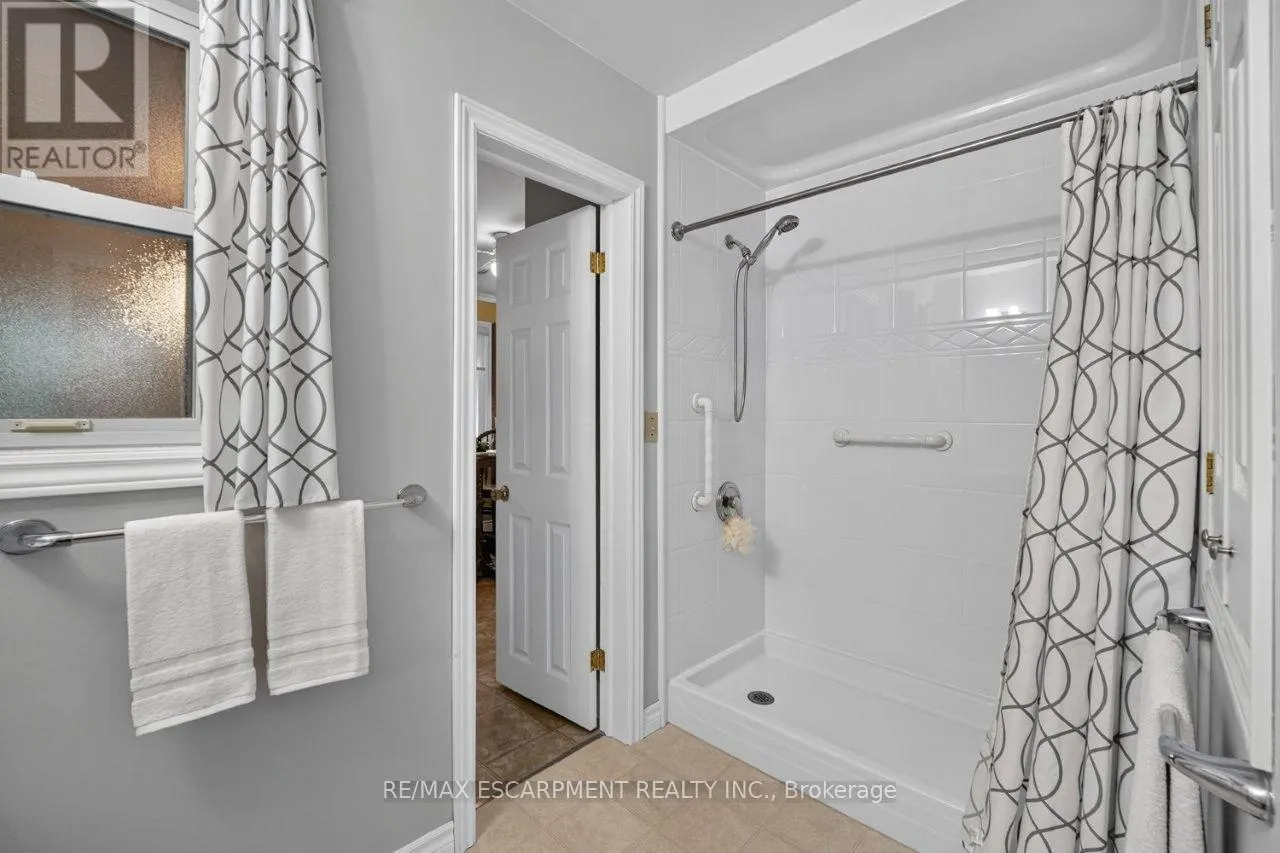 23 LAKEVIEW AVENUE