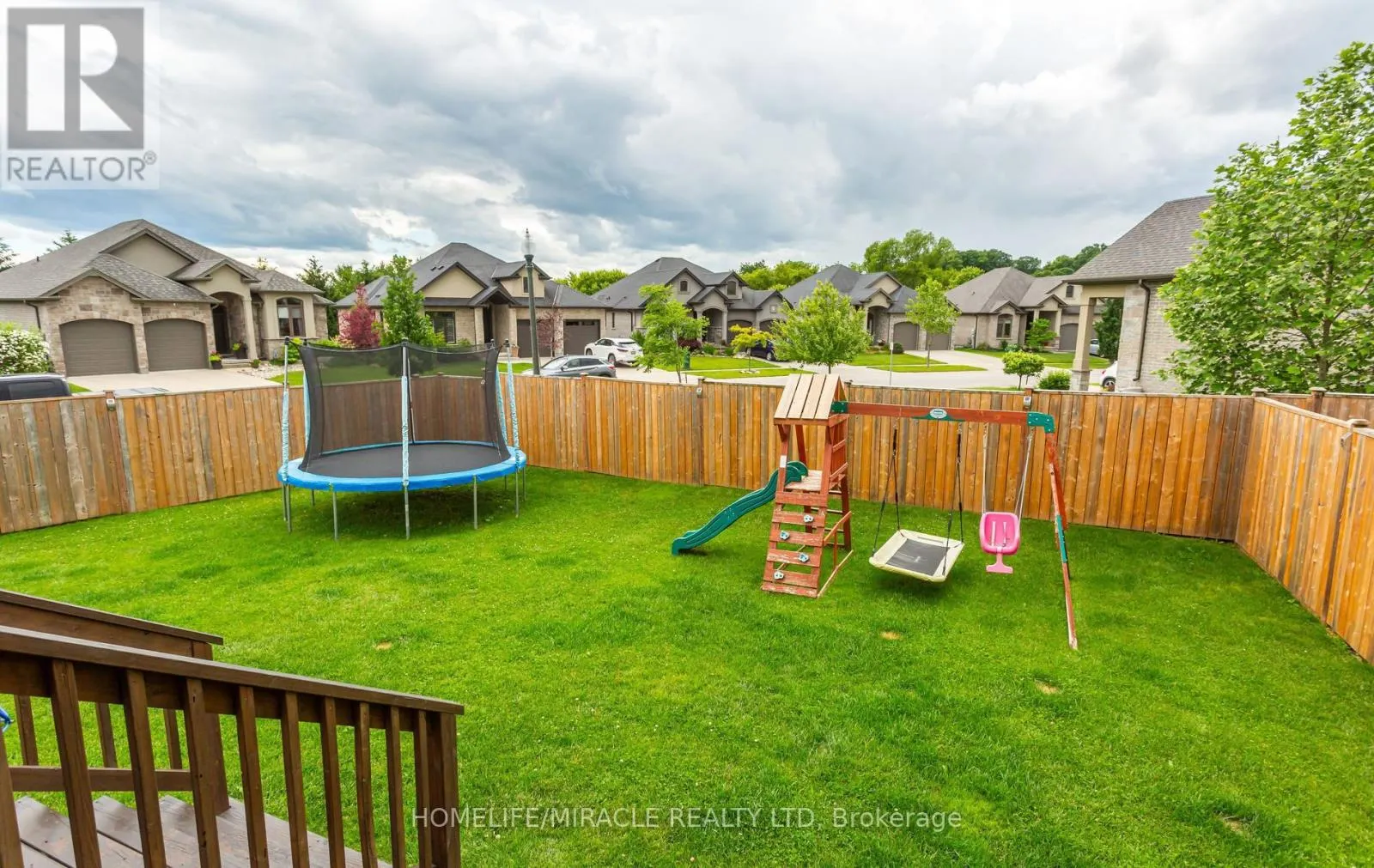 498 FAIRWAY ROAD