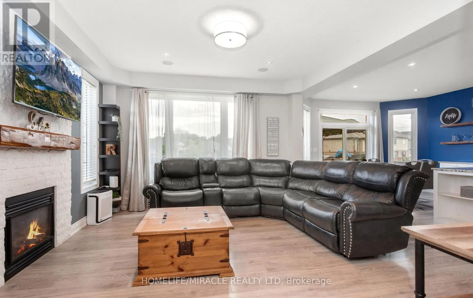 498 FAIRWAY ROAD