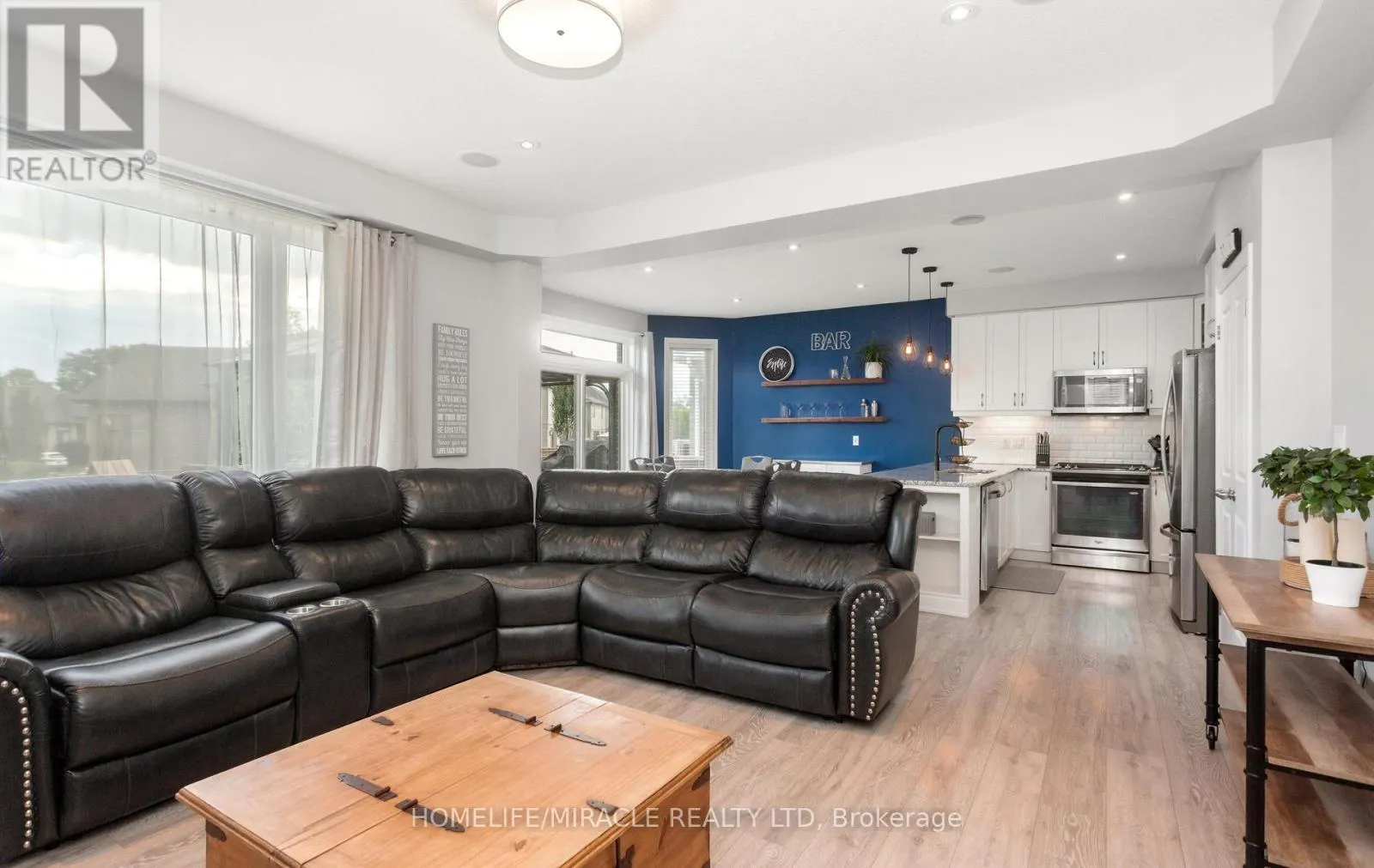 498 FAIRWAY ROAD