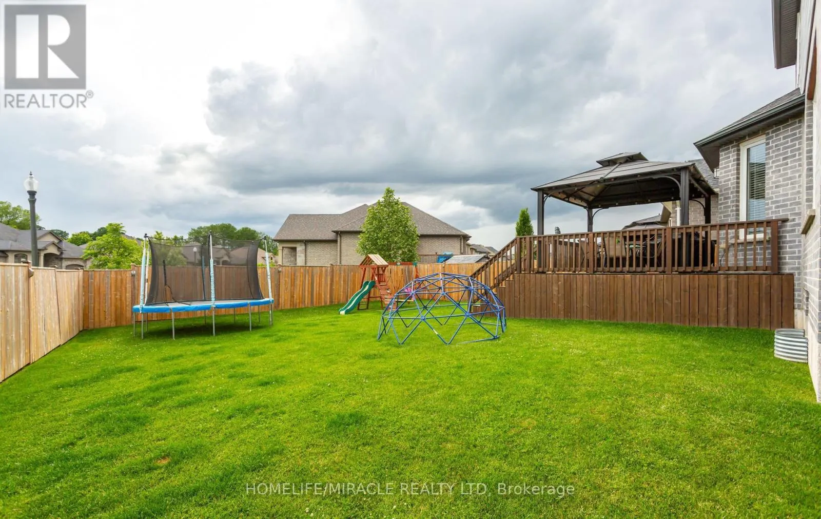 498 FAIRWAY ROAD