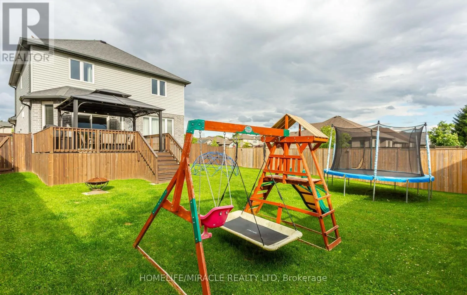 498 FAIRWAY ROAD