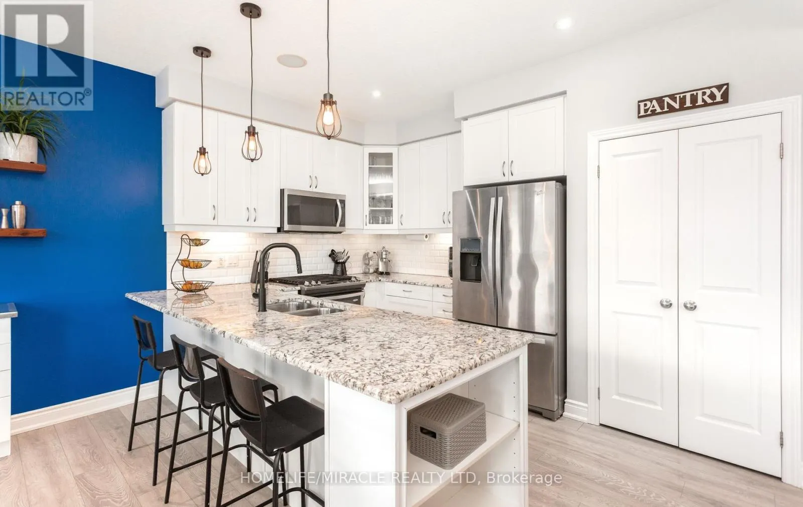 498 FAIRWAY ROAD