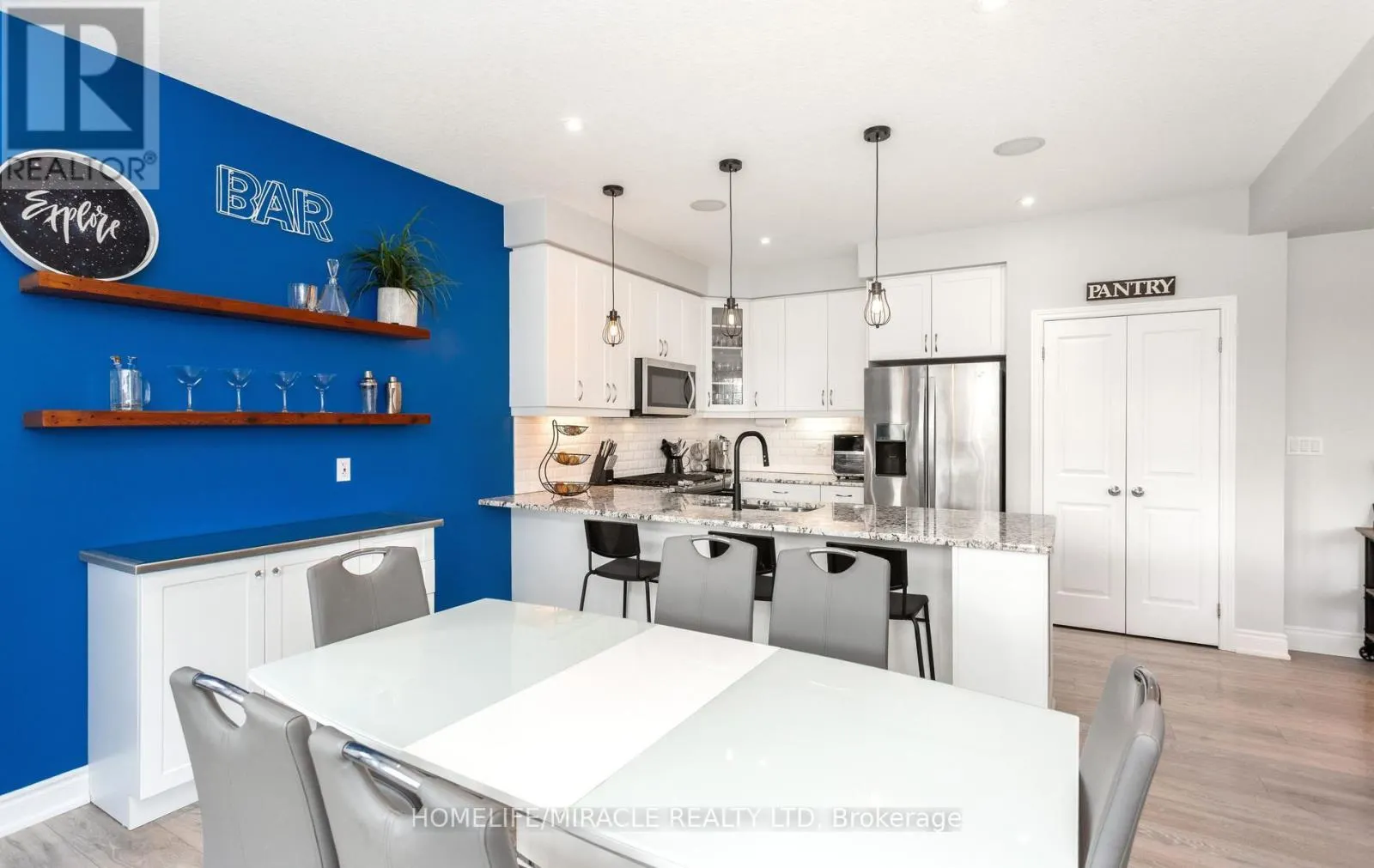 498 FAIRWAY ROAD