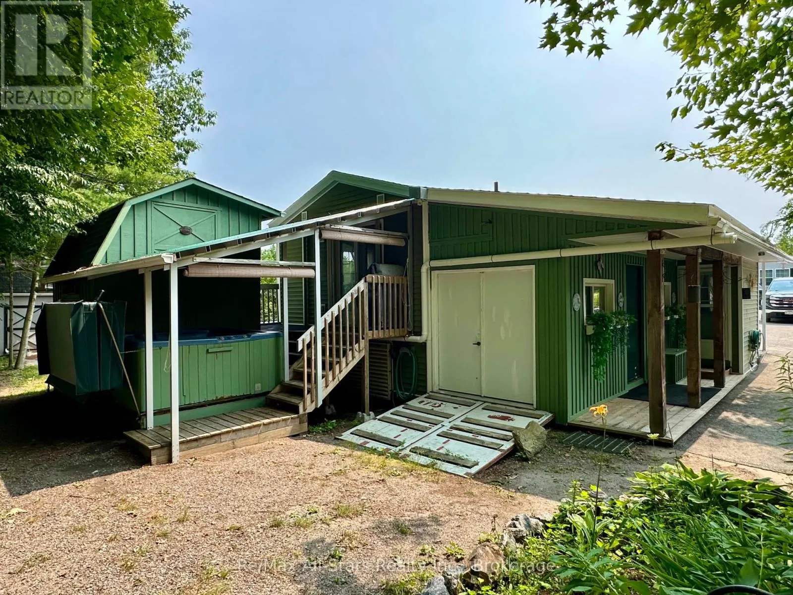 129 - 1007 RACOON ROAD #129