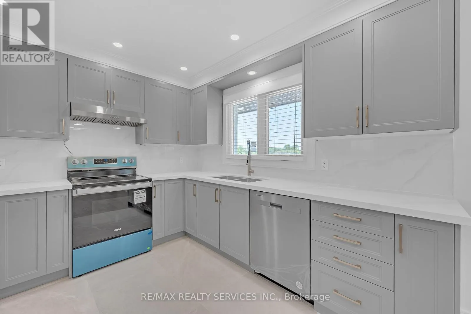 326 MOUNTAIN ROAD