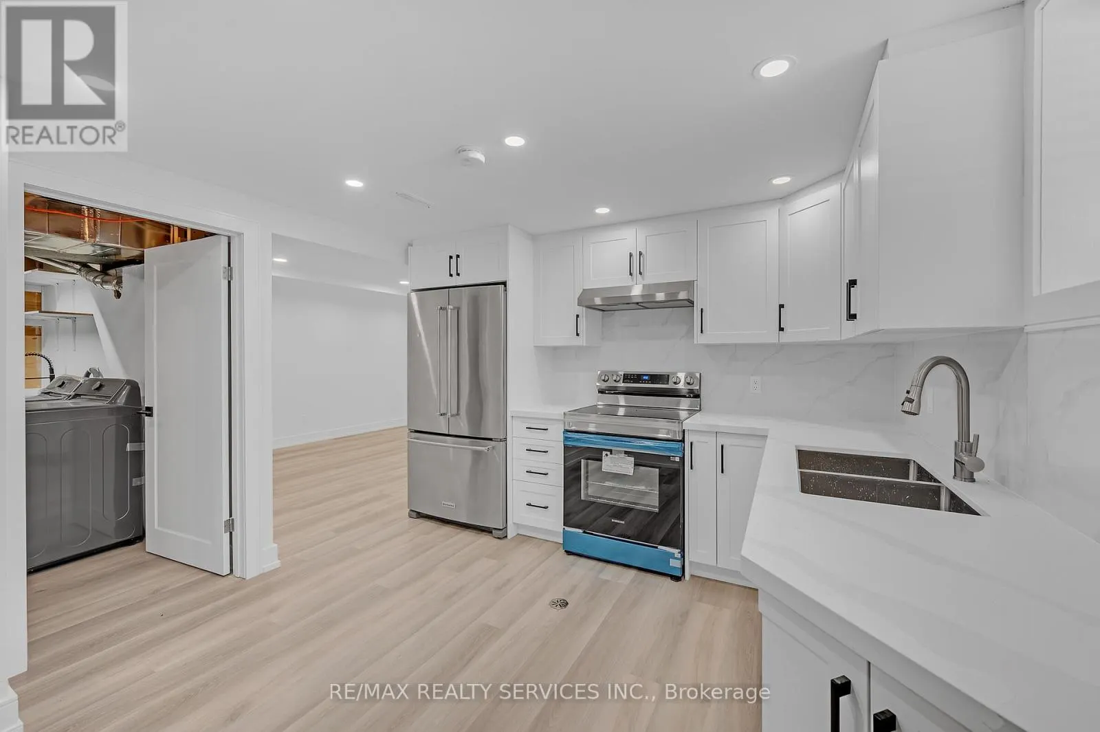 326 MOUNTAIN ROAD